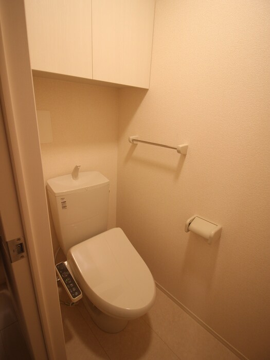 物件内観写真9　(トイレ)