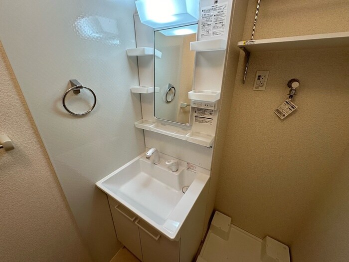 物件内観写真11　(洗面)