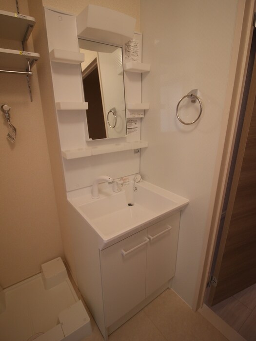 物件内観写真12　(洗面)