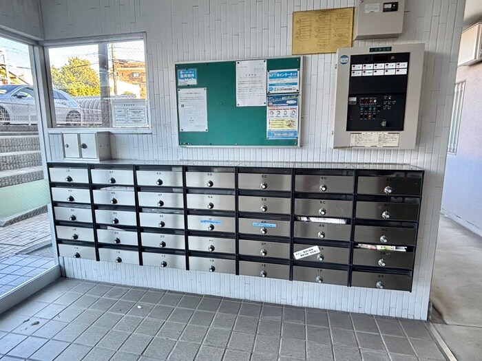 物件外観写真6　(建物設備)