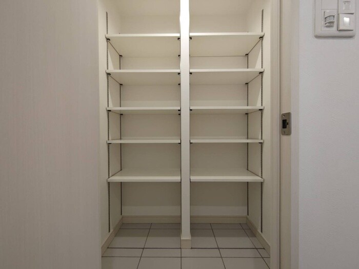 物件内観写真17　(靴箱)