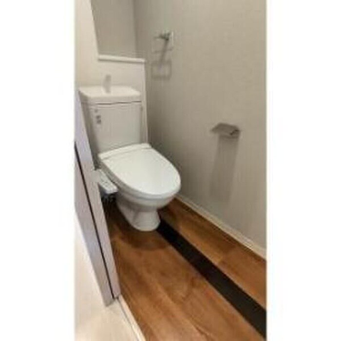 物件内観写真14　(トイレ)