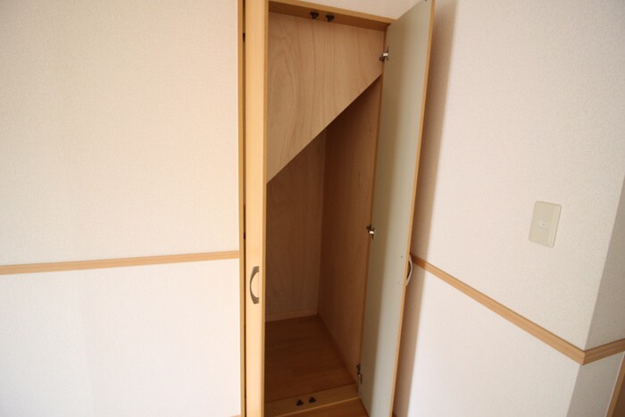 物件内観写真10　(収納)