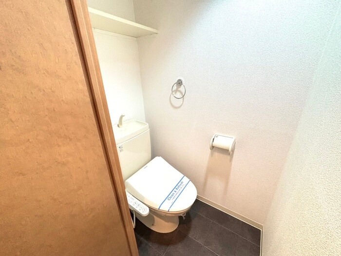 物件内観写真13　(トイレ)