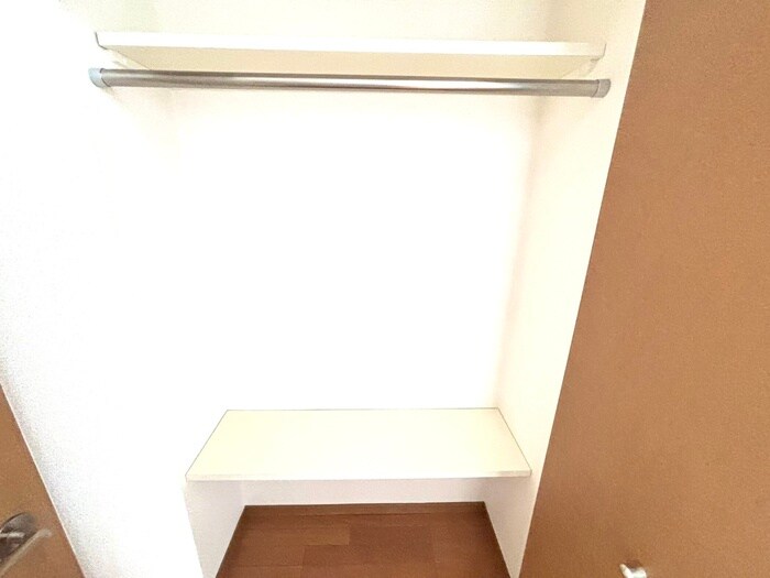 物件内観写真18　(収納)