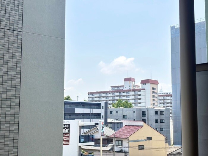 物件内観写真20　(室内からの展望)