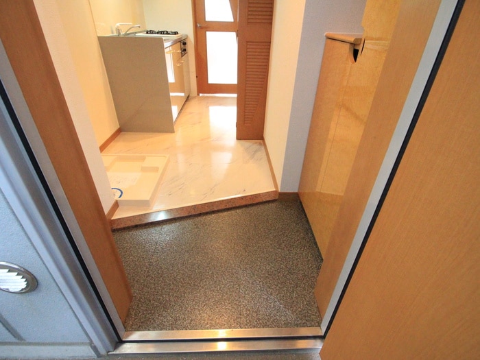物件内観写真22　(玄関)