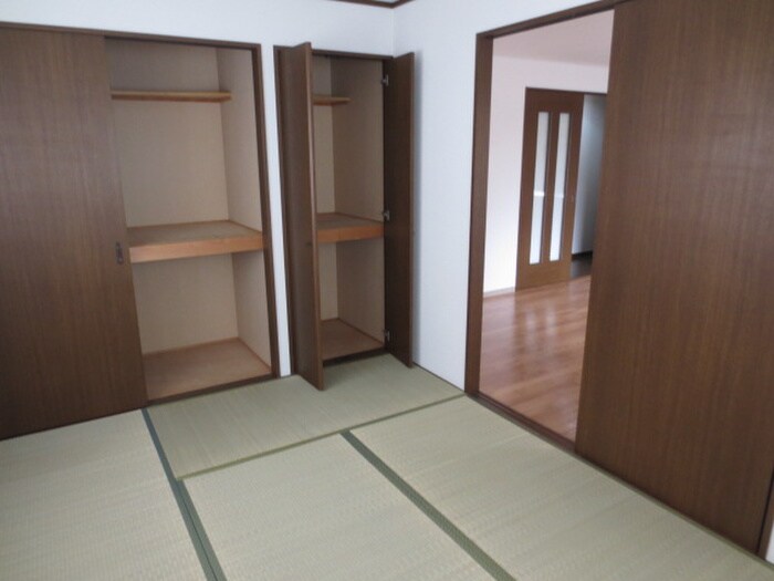 物件内観写真5　(居室)