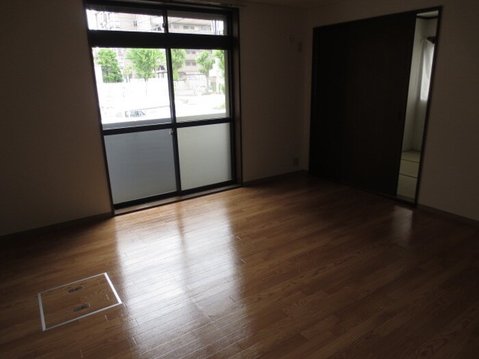 物件内観写真13　(居室)