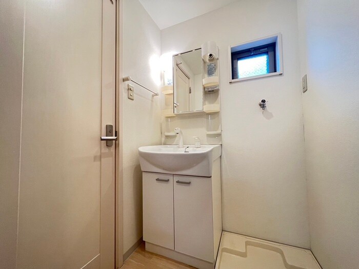 物件内観写真16　(洗面)