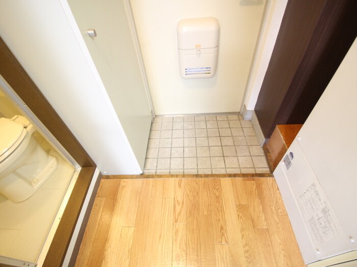 物件内観写真22　(玄関)