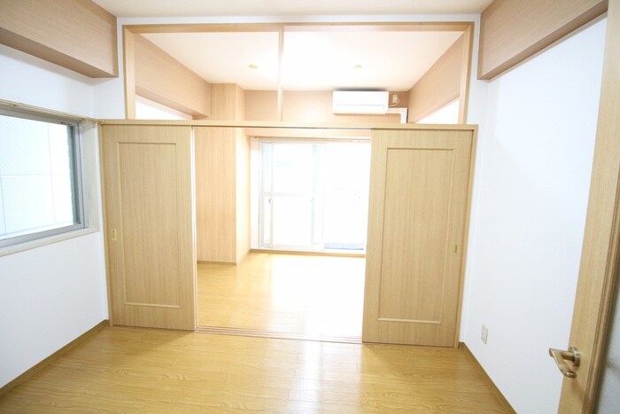 物件内観写真8　(居室)