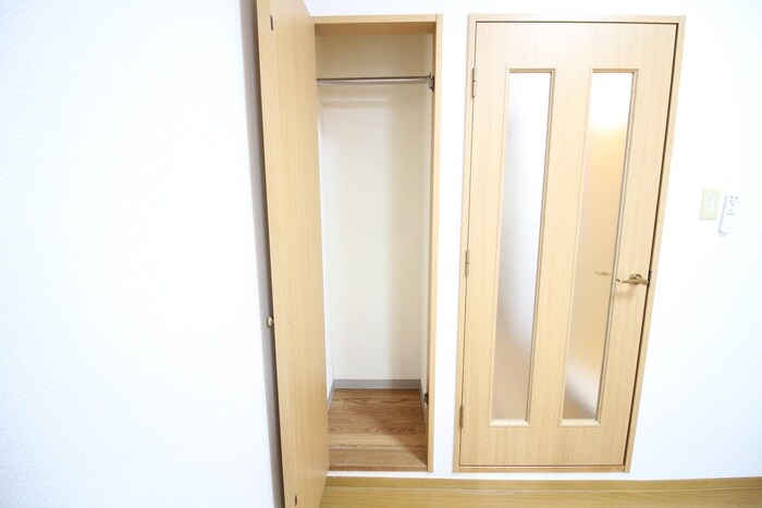 物件内観写真10　(収納)