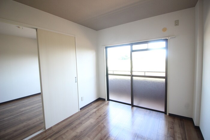 物件内観写真12　(居室)