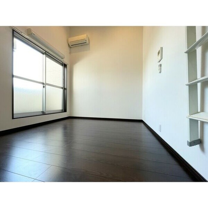 物件内観写真3　(居室)