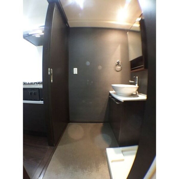 物件内観写真10　(洗濯機置場)