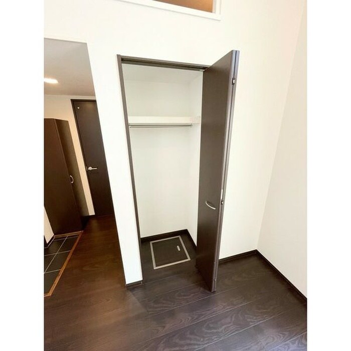 物件内観写真11　(収納)