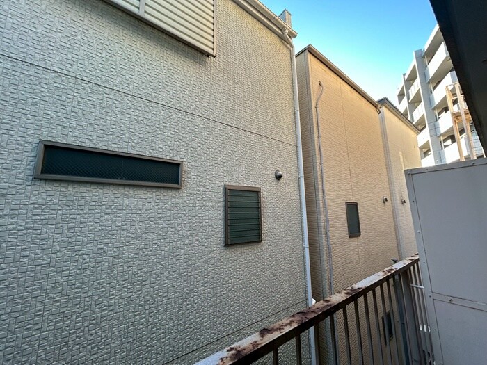 物件内観写真15　(室内からの展望)