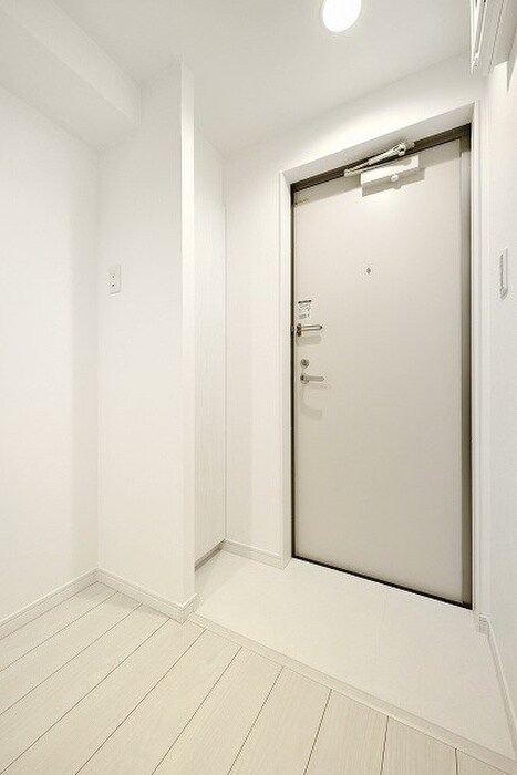 物件内観写真11　(玄関)