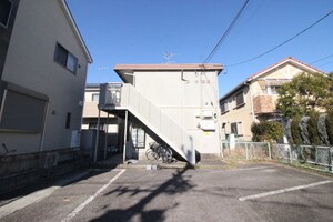 コーポ鈴鹿外観写真