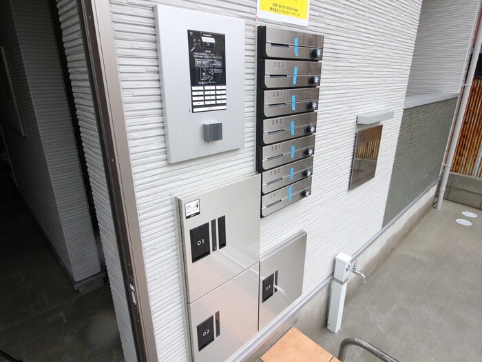 物件外観写真4　(建物設備)