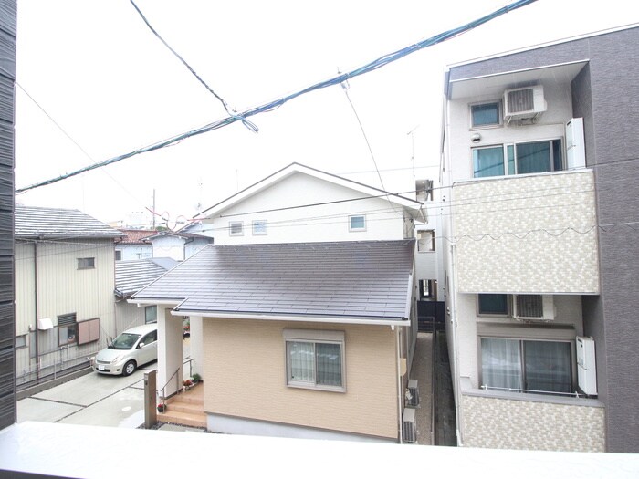 物件内観写真17　(室内からの展望)