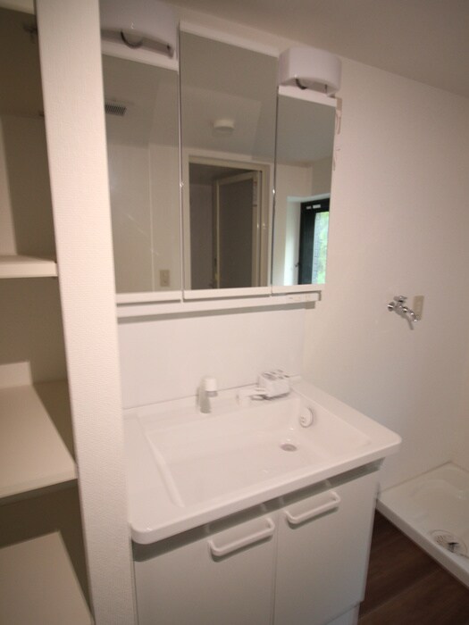 物件内観写真16　(洗面)