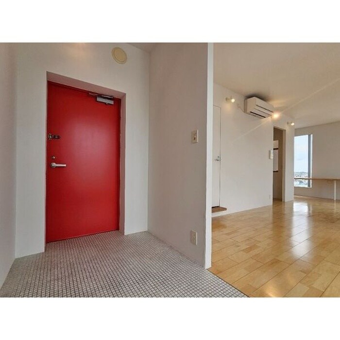 物件内観写真14　(玄関)