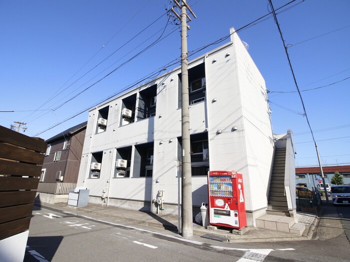 物件外観写真3　(外観写真)