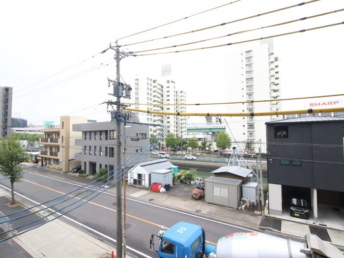 物件内観写真22　(室内からの展望)