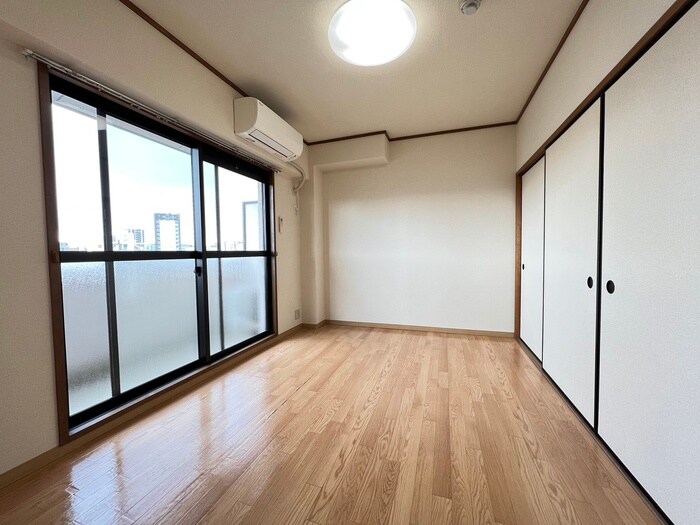 物件内観写真8　(居室)