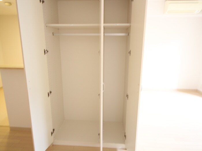 物件内観写真8　(収納)