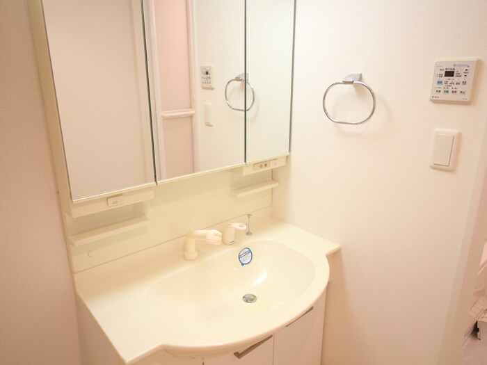 物件内観写真12　(洗面)