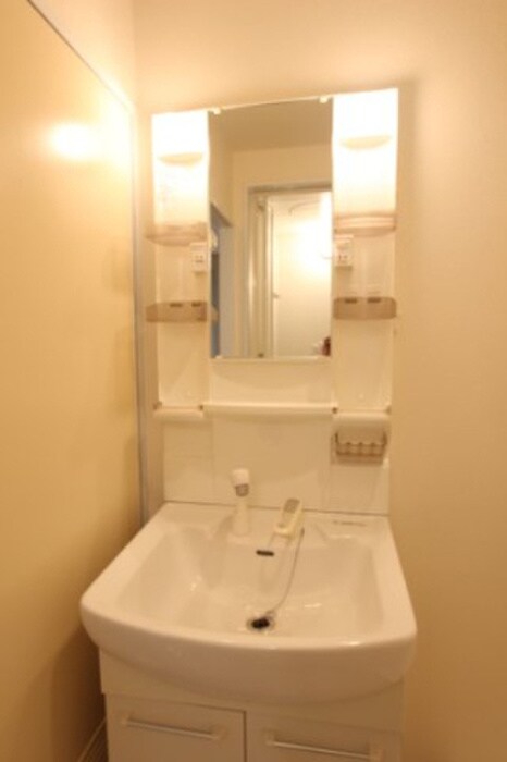 物件内観写真9　(洗面)