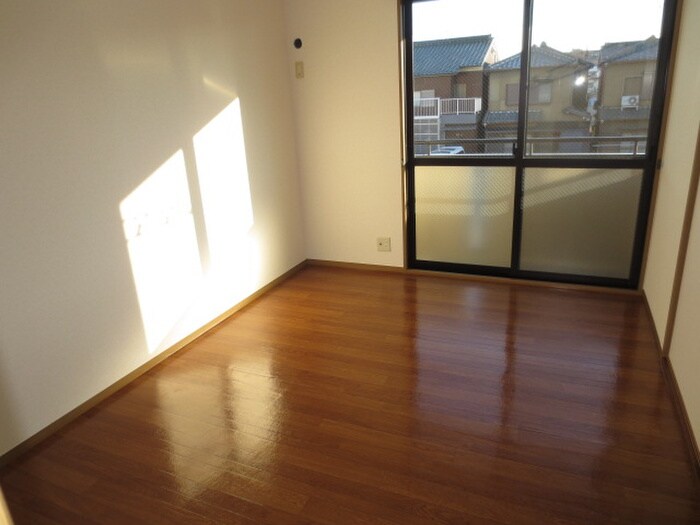 物件内観写真8　(居室)