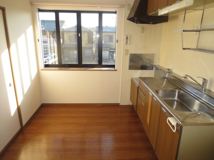 物件内観写真10　(居室)