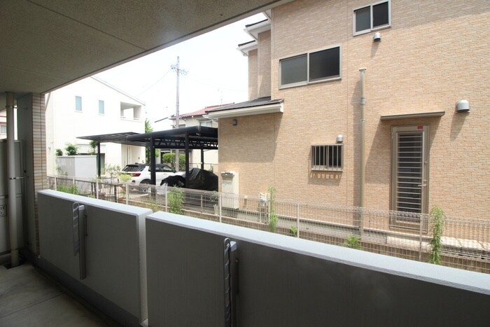 物件内観写真18　(室内からの展望)