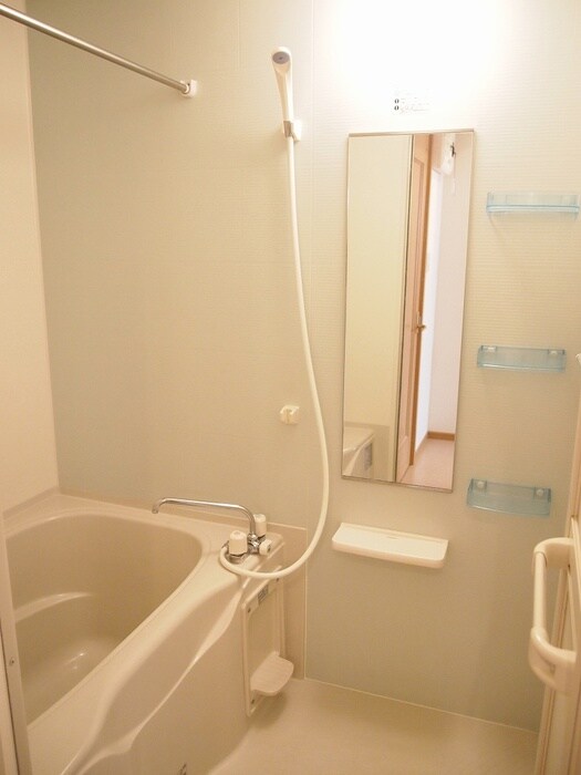 物件内観写真6　(バス／シャワールーム等)