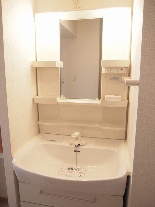 物件内観写真9　(洗面)