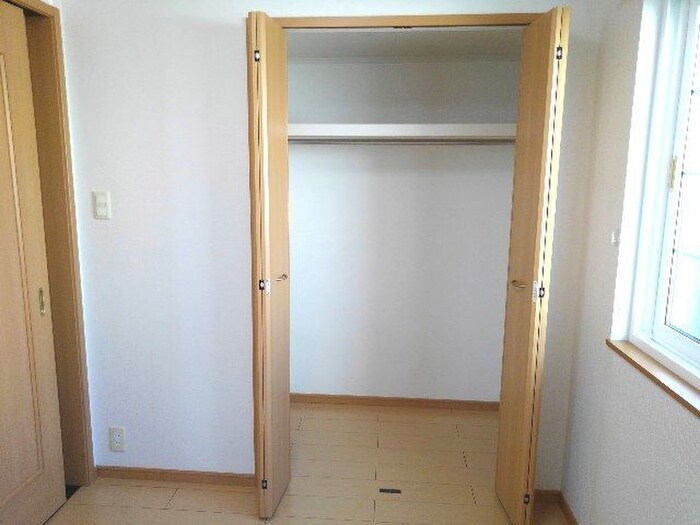 物件内観写真13　(収納)