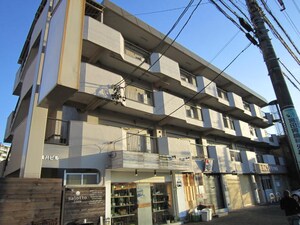 浅井ビル外観写真