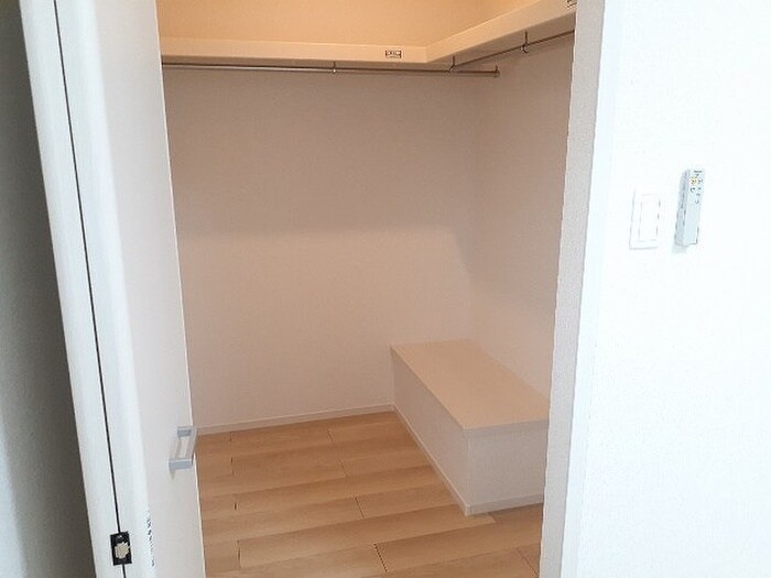 物件内観写真9　(収納)