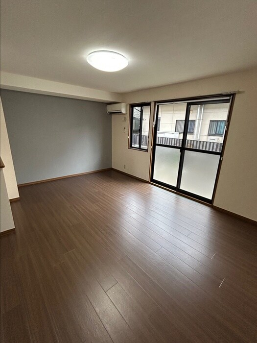 物件内観写真5　(居室)