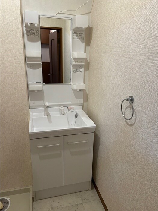 物件内観写真9　(洗面)