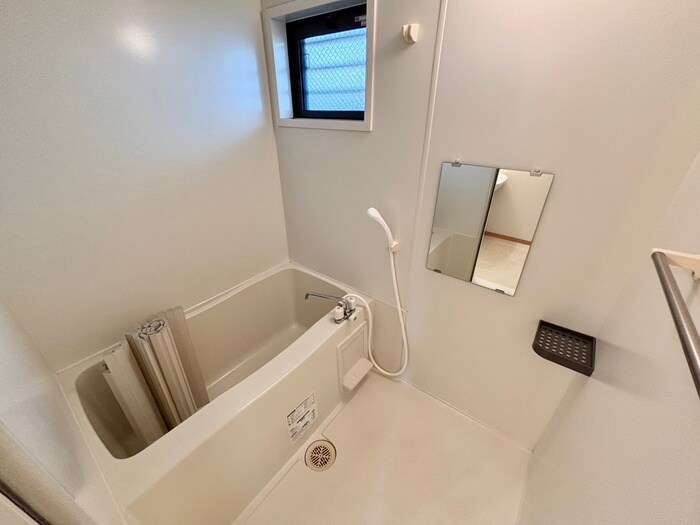 物件内観写真10　(バス／シャワールーム等)
