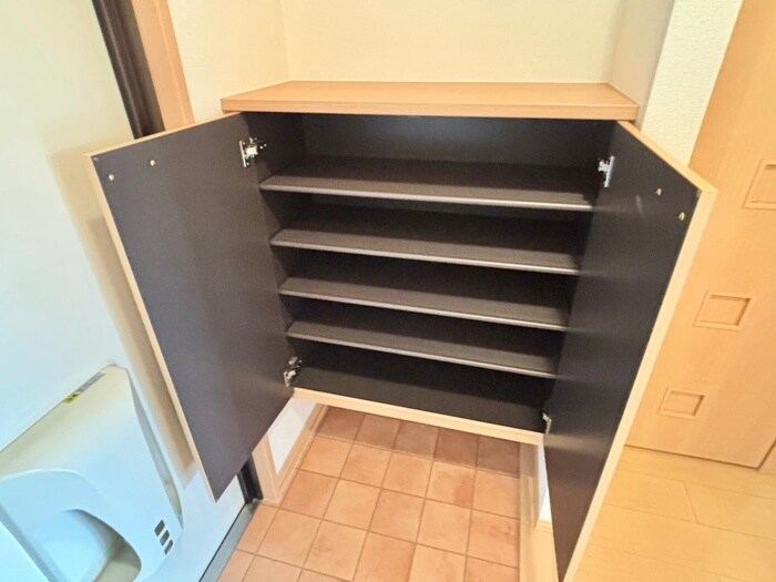 物件内観写真18　(靴箱)