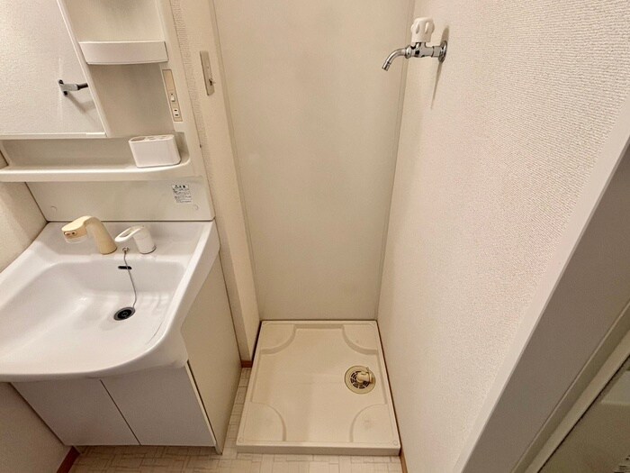 物件内観写真19　(洗濯機置場)