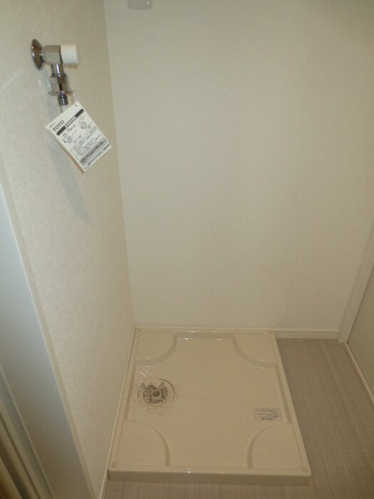 物件内観写真9　(洗濯機置場)