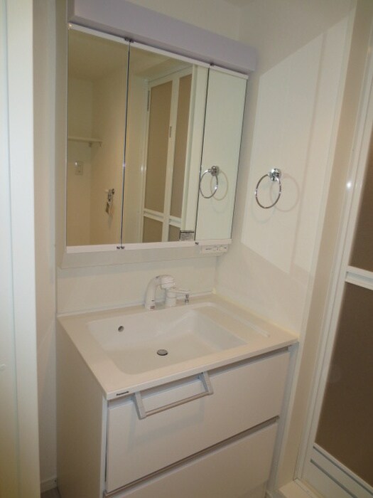 物件内観写真11　(洗面)