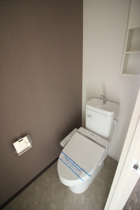 物件内観写真14　(トイレ)